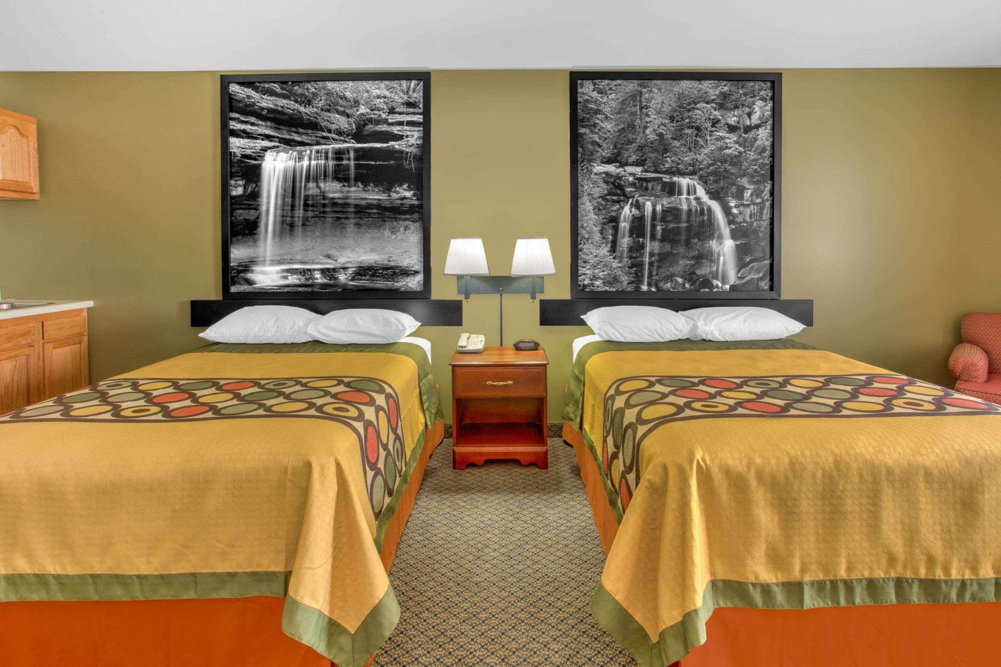 Super 8 by Wyndham Galva Hotell Eksteriør bilde